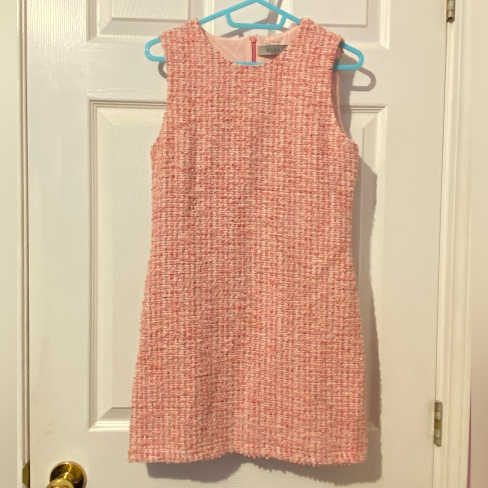 Sleeveless dress